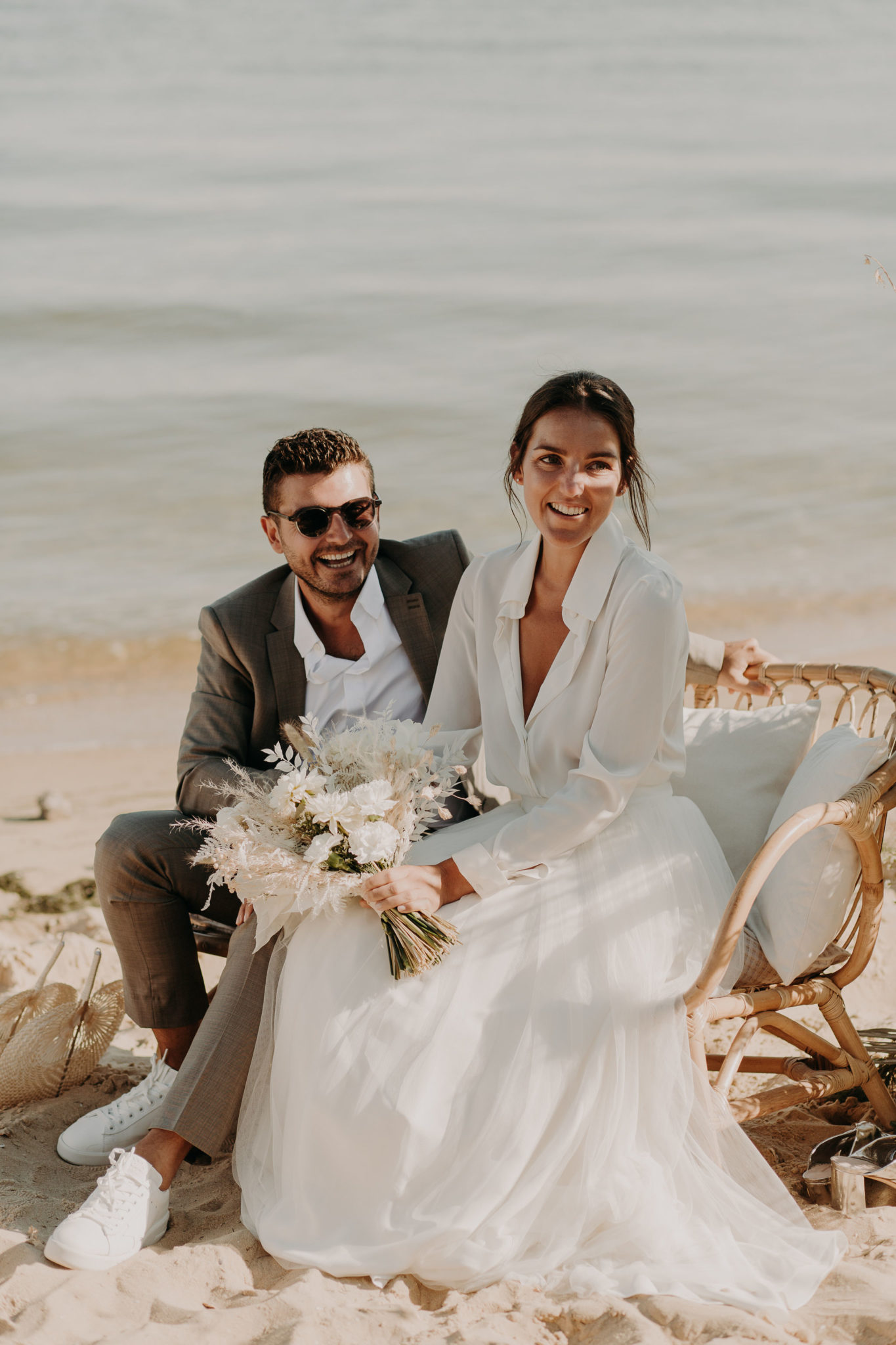 ceremonie-de-mariage-sur-la-plage-couple